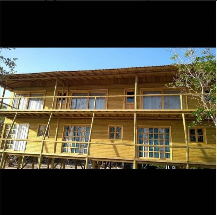 Hostel villa luz Beach Tintipan Island Exteriör bild