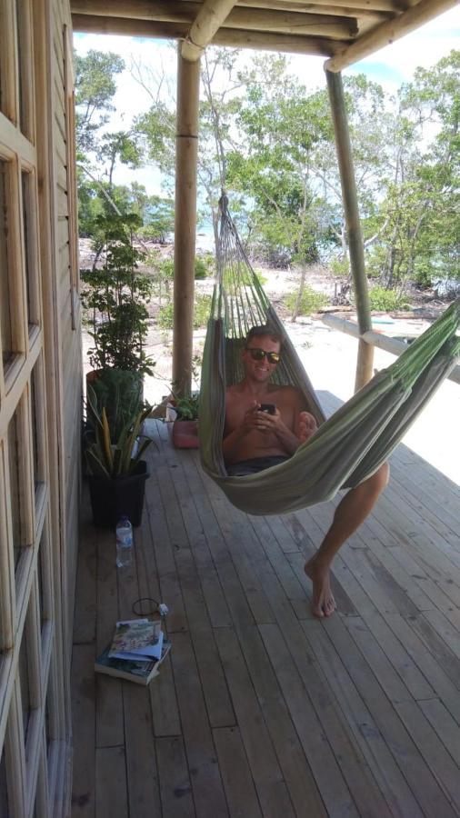 Hostel villa luz Beach Tintipan Island Exteriör bild