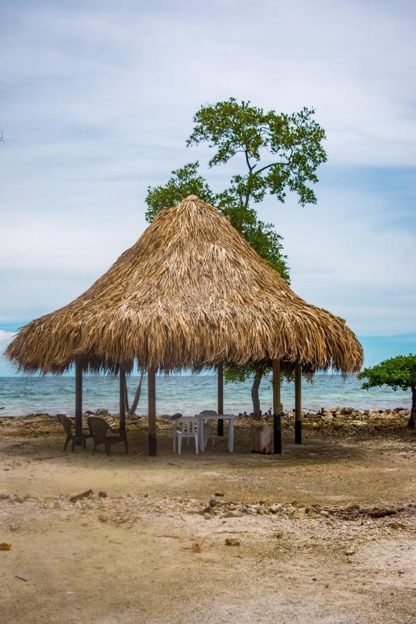 Hostel villa luz Beach Tintipan Island Exteriör bild