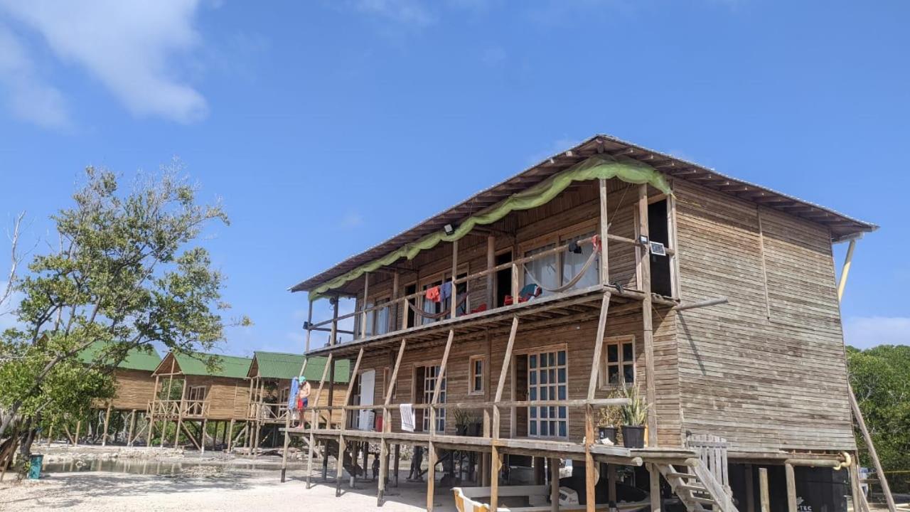 Hostel villa luz Beach Tintipan Island Exteriör bild